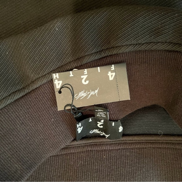 425 Lord & Taylor Knit Top Skirt Set - Picture 3 of 11